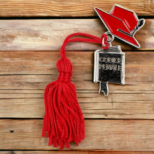 Doni Bomboniere Laurea 48PZ Pendente con Codice Penale in Legge Confettata Giurisprudenza Pensierini Aprifesta Gadget Nappina E Tocco Rosso Idee Regalo Complete Originali Economiche