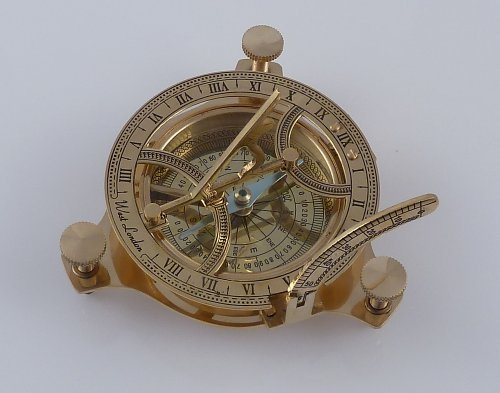 Sonnenuhr Kompass in der Holzbox Ø 11 cm