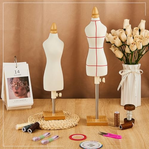 10 Stück Mini-Schneiderpuppen, weiblich, Form 1/4 Größe, Mini-Schneiderpuppen, Körper, Miniatur, Nähen, Kleiderformen zum Nähen mit rotem Aufnäher-Set für flexible Nähen, Kleiderform