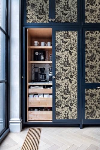 neukids Black Roses Wallpaper Self Adhesive,Peel and Stick Fresh Flowers Wallpaper Art Deco,Living Room Bedroom Kitchen Cabinets Fireplace Decor 40x250cm