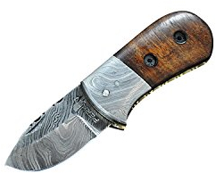 Outstanding - Handmade Small Damascus Pocket Knife - Legal to carry