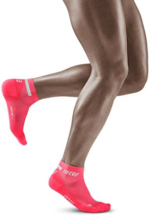 CEP - THE RUN COMPRESSION SOCKS LOW CUT für Herren | Kurze Laufsocken mit Kompression in pink | Regenerierende Kompressionssocken für Männer | Gr. III | M