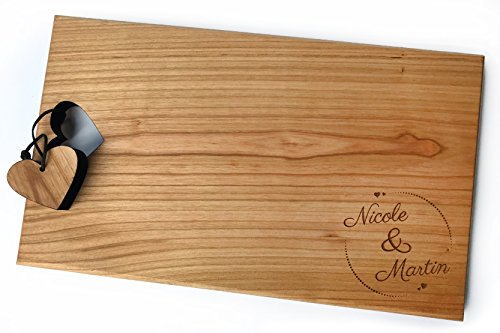 Schneidebrett Herz mit 2 Namen graviert, Geschenk für Paare, für Verliebte, Geschenkidee zur Hochzeit, Hochzeitsgeschenk, Geldgeschenk, Hochzeitstag, Valentinstag, Ostern, Weihnachten, Herzbrett