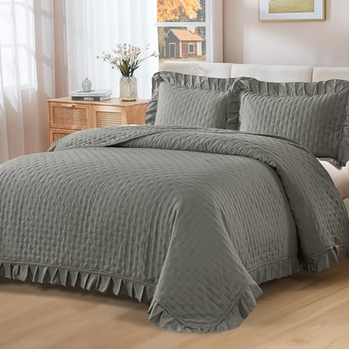 WONGS BEDDING Tagesdecke 220x240 Anthrazit 3 Teilig mit 2 Kissenbezug 50x75 | Gesteppt Bettüberwurf Rüschen Steppdecke Doppelbett Decke Vielseitige Wohndecke für Schlafzimmer als Sofaüberwurf