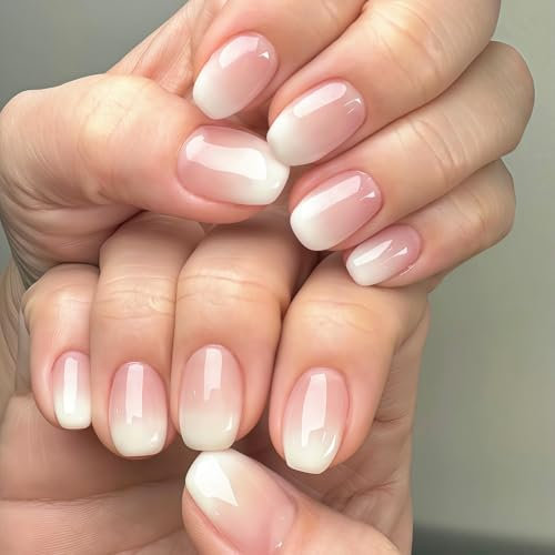 24 Stück Gradient Press on Nails Kurz - Nude Pink Natürliche Verlaufende Künstliche Fingernägel Kurz - Full Cover Quadratisch Fake Nägel - Künstliche Nägel Zum Aufkleben Für Frauen & Mädchen