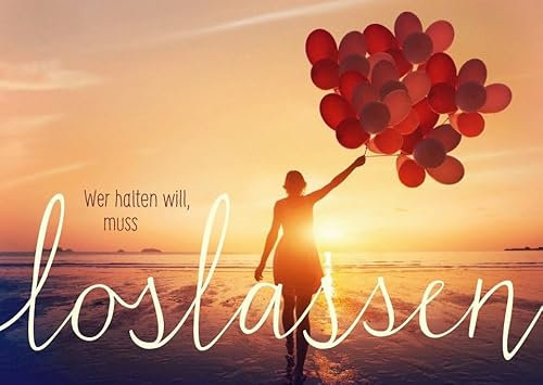 Gutsch Verlag Postkarte Loslassen - Inspirierende Karte mit Sonnenuntergang und Luftballons für Freunde und Familie, Motiv: Person am Strand, Text: Wer halten will, muss loslassen.