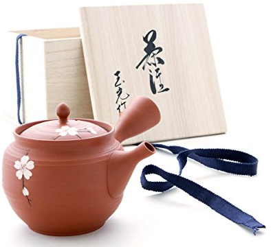 Gyokko - Japanische Tee-Kanne Tokoname Sakura Momo mit Geschenkbox. Rot mit Blüten-Muster, Handmade auf der Töpfer-Scheibe. Unglasiert, integriertes Keramik-Sieb