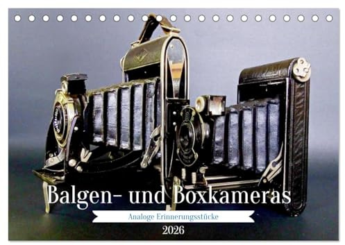 Balgen- und Boxkameras - Analoge Erinnerungsstücke (Tischkalender 2026 DIN A5 quer), CALVENDO Monatskalender: Eine Kamera wie ein Schuhkarton? (CALVENDO Technologie)