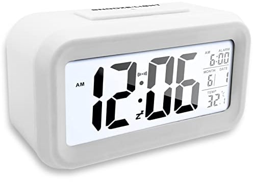Nutabevr Réveil Digital à Piles Grand Ecran,Alarm Réveil LED avec Fonction Snooze,Horloge numérique Pile Portable avec Afficher Température,Date,pour Chambre, Bureau, Blance