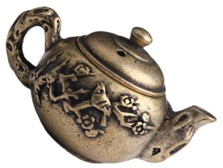 Artibetter Creative Brass Kettle Shape Adornment with Wear Resistant and Practical Features, Simple Artistic Design Desktop Kettle Decor for Home and Office Decoration