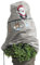 AFP Winterschutz Vlieshaube Girlande Xmas Santa, beige/bunt, 120 x 125cm, 50g/qm Gartenvlies atmungsaktiv/Frostschutz Pflanzen/Gartendeko/Kordel / 2 Jutesäckchen gratis