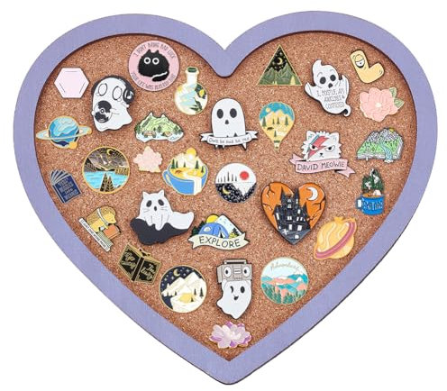 BENECREAT Lila Herz Pin Kork Board Pinnwand An Der Wand Befestigte Korktafel Zur Aufbewahrung von Broschennadeln Büro Heim Festival Valentinstag Dekoration 17.6x20cm