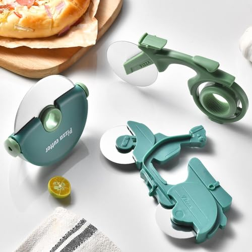Un cortador de pizza de metal, forma de bicicleta, rueda, moto, scooter, cortador de pizza, cortador de pizza, cuchillo de cocina