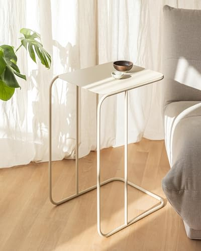 Metallbude Beistelltisch DENYA - Cashew - Moderner Beistelltisch aus Metall - Kratz-, Stoß- & Schlagfest - 44x35x60 cm
