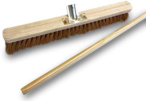 Balai d'atelier Type cantonnier manché | Lot de 3 | Piste Extérieur | Fibres de Coco Naturel | Longueur 60 cm | Semelle Bois | Douille métal boulonnée Ø 28 mm | Manche Bois 1,40 m | Kibros 2060BMx3