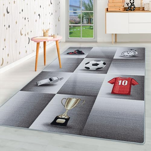 HomebyHome Kurzflor Kinderteppich für Jungen und Mädchen 160 x 230 cm Grau Fussball Design - Waschbarer Teppich Extra Weich und Antiallergen - Teppich für Kinderzimmer, Babyzimmer und Spielzimmer
