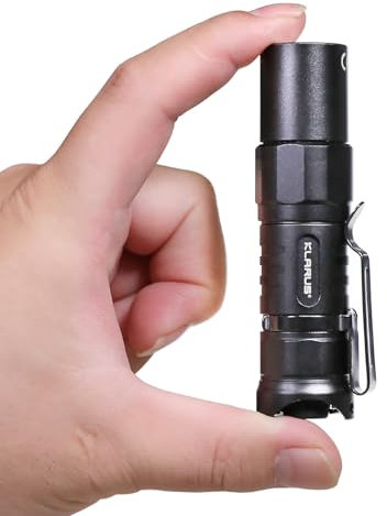 klarus XT1C Taschenlampe – 1000 Lumen wiederaufladbare EDC-Taschenlampe, 150 Stunden maximale Laufzeit, taktische Steuerung mit zwei Schaltern