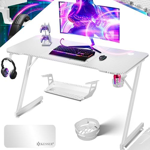 KESSER® Table de Jeu - 140 cm x 60 cm - Bureau Gamer en Forme de Z - Crochet pour Casque et revêtement en Carbone - Bureau d'ordinateur Ergonomique - Table Stable avec Porte-gobelet - Blanc
