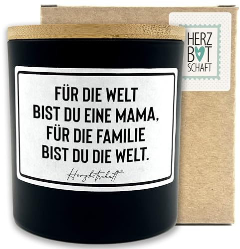 HERZBOTSCHAFT Duftkerze mit Spruch – Für die Welt bist du eine Mama, für die Familie bist du die Welt. – Muttertag, handgemachte Sojakerze im Glas nachhaltig optional mit personalisiertem Bambusdeckel