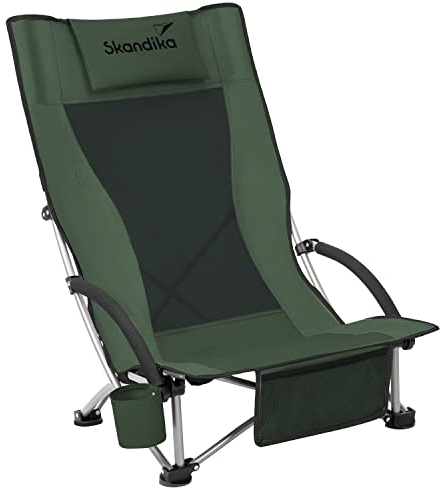Skandika Strand Klappstuhl Beach | Bequemer Strandstuhl mit atmungsaktivem Mesh, Getränkehalter, niedrig, leicht zu transportieren, max. 136 kg | Faltbarer Campingstuhl, Liegestuhl (schwarz/grün)