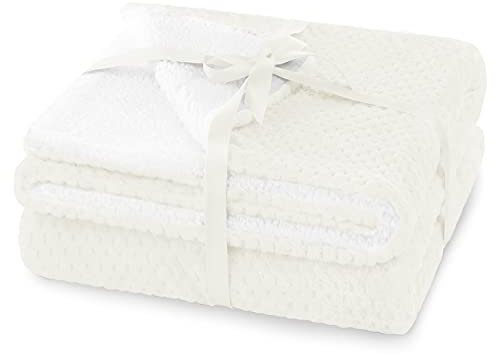 AmeliaHome Kuscheldecke 130x180 cm zarte Steppung Sherpa Lammfelloptik Wohndecke Shleepy Creme