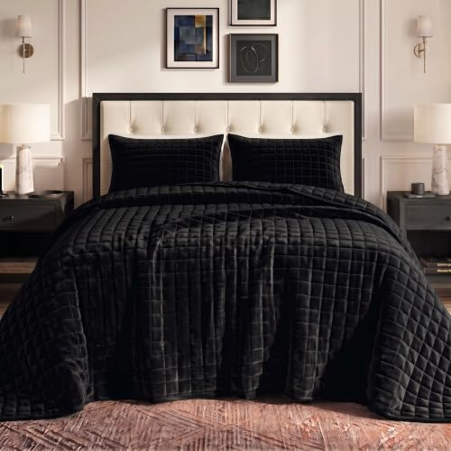 Tribeca Living Florence Velvet Oversized Solid Quilt Set, Polyester, Black, King | Ultra-Soft 260 GSM Plush Velvet, Oversized Fit, All-Season Comfort, 3-Piece Set with Two Pillow Shams.