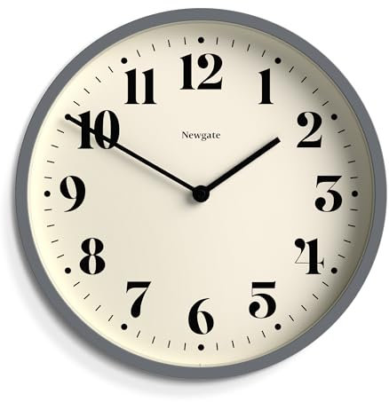 NEWGATE® Number Four Theatre wanduhr | Moderne runde Uhr | 30cm | Französische Marine | Dekorative Zahlen | Ideal für küche, Wohnzimmer oder büro