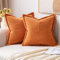 MIULEE 2er Set Kordsamt Kissenbezüge Samtkissen Weich Dekokissen Dekorativ Kissenbezug Modern Kissenhülle Sofakissen Zierkissen Couchkissen für Wohnzimmer Schlafzimmer Orange 45x45 cm