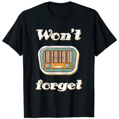 Retro Tech Cita Traje con radio para un amante de gadgets retro Camiseta