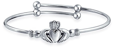 Bling Jewelry Traditionelle BFF Irish Lovers Herz Freundschaft Claddagh Armband Armreif für Frauen Teenager Kleine Handgelenke 6,5 Zoll oxidiert .925 Sterling Silber Einstellbar