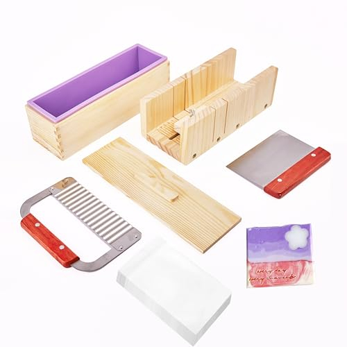 JUEGD Seifenherstellungs-Set, Silikon-Seifenformen mit verstellbarer Holz-Seifenmessbox, Seifenschneider und 100 Siegelbeuteln, DIY-Sets für Kinder und Erwachsene