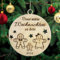 Pet-Jos Erstes Weihnachten zu dritt Weihnachtsbaumschmuck mit Namen Weihnachtsdeko aus Holz Lebkuchen Weihnachtsbaum Weihnachtsdekoration Christbaumschmuc