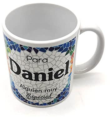 PLUS HOME Taza personalizada con nombre. Regalos personalizados con nombre y texto. Tazas con frases originales.DANIEL