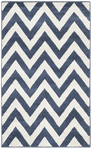 SAFAVIEH Amherst Collection Accent Rug - 3' x 5', Navy & Beige, Chevron Design, Non-Shedding & Easy Care, Ideal for High Traffic Areas in Entryway, Living Room, Bedroom (AMT419P)