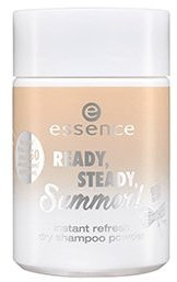Essence Ready, Steady, Summer! Instant refresh dry shampoo powder Nr. 02 the winner side of life Inhalt: 20g Trockenshampoo für frisches Haar im Handumdrehen.