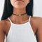Yienate Modisches schwarzes Samt-Kropfband, exquisiter Perlen-Anhänger, minimalistische Halskette, Schmuck für Damen und Mädchen, Gold
