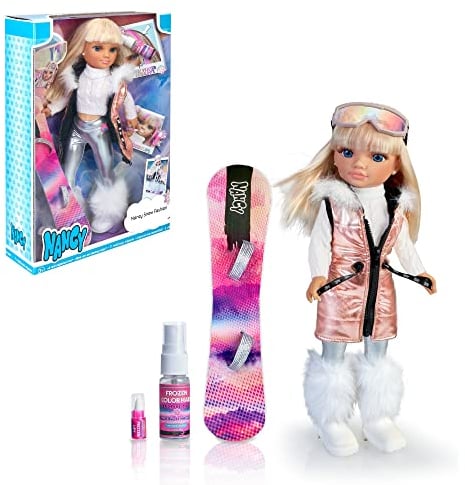 NANCY - Snow Fashion, EIN Tag im Schnee, Ski Puppe mit Snowboard und Silber Glam Outfit, mit Winterzubehör und Wintersport Accesoires, Famosa (700017338)