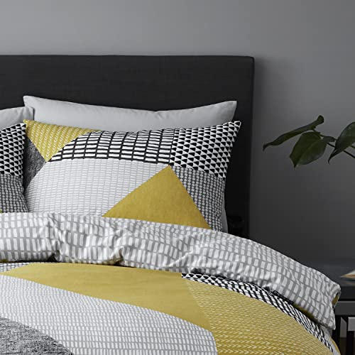 Catherine Lansfield Larsson Geo Duvet Cover 135 x 200 + 80 x 80 + 1 Pillowcase 80 x 80 cm White