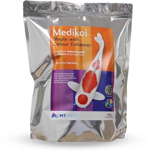 NT Labs Medikoi Staple Colour Enhancer Pond Food Adult 6mm Pellets (3kg) | Floating koi food utilises spirulina for summer and spring feeding down to 8C to enhance fish colour definition.