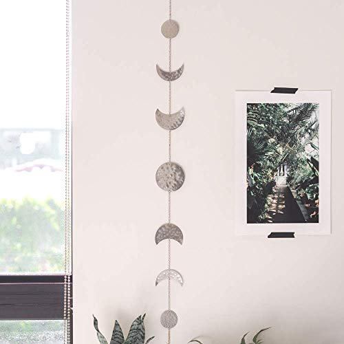 BASE ROOTS Mondphasen Wanddeko Boho Deko & Girlande, Handgemachte Gehämmerte Mond Wandkunst, Wandbehang mit Kette Metall Zimmer Deko, Deko Wohnzimmer & Schlafzimmer Aesthetic, Silber 86cm 7 Monde