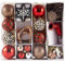 Heitmann Deco 31er Set Christbaumkugeln Sortiment - Weihnachtsschmuck zum Aufhängen - Kunststoff Christbaumschmuck rot Natur Silber