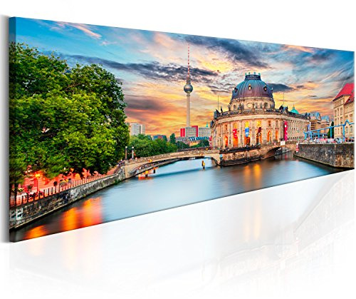 murando - Leinwandbild Stadt Berlin Museumsinsel, 135x45 cm, 1-teilig | Hochwertige Leinwand, sofort aufhängbar, ideal fürs Wohn- oder Schlafzimmer, wasserfest und lichtecht, langlebig, stilvoll