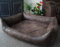 Orthopädisch Hundesofa Hundebett Schlafplatz orthopädisch Wildlederoptik Ortopedico mit Viscoschaum Matratze (115 cm X 95 cm, braun)