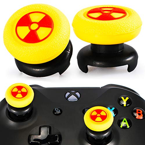 Playrealm FPS Bâton Prises de Pouce Thumbstick Grip et Prolongateur Texture 3D Caoutchouc Silicone Poignée Couvrir 2 ensembles pour Xbox Series X/S & Xbox One Manette (Radiation jaune)