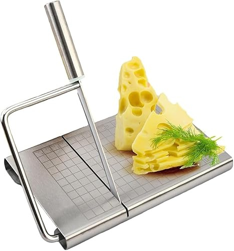 Coupe Fromage en Acier Inoxydable, Coupe Raclette avec Protège-Mains, Planche à Découper et Graduation Précise. Compatible Lave-Vaisselle, Idéal pour Fromage en Bloc, Jambon Et Foie Gras
