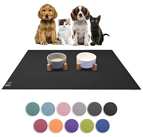SanoZoo Sanosoft Napfunterlage - Öko-TEX - Made in Germany - Futtermatte für Hunde & Katzen (60 x 90 cm, Schwarz)