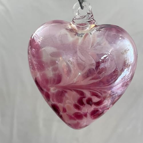 Oberstdorfer Glashütte Cœur à suspendre en verre coloré - Rose - Multicolore - Décoration de fenêtre - Verre en cristal soufflé à la bouche - Largeur : 7,5 cm - Hauteur : environ 9 cm - Profondeur : 4