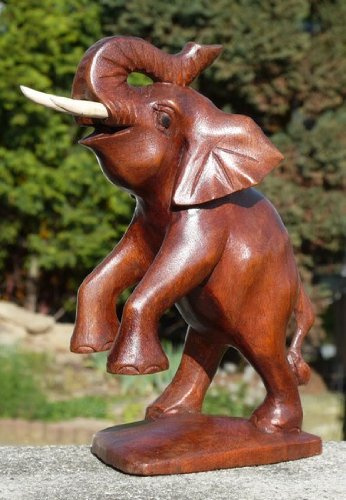 Wogeka Aufsteigender Elefant 25 cm Holz Afrika Handarbeit Geschenk Dekoration Glückselefant Elefant27