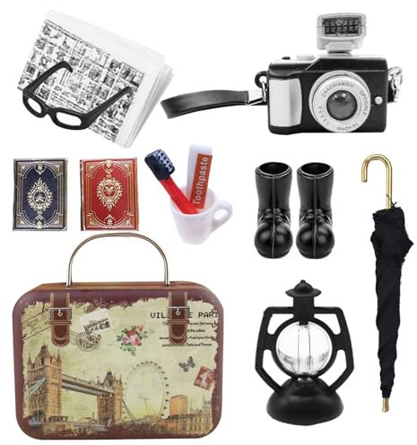 Lot de 12 accessoires de voyage miniatures pour maison de poupée, mini valise, brosse à dents, tasse, appareil photo, livres, journaux, lampe de jardin, décoration de Noël, accessoire de lutin