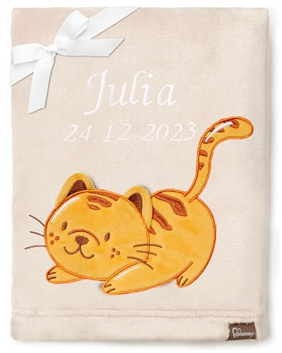 Be Mammy Personalisierte Babydecke mit 3D Applikation Warme Kuscheldecke mit Namen und Geburtsdatum; Perfektes Baby Geschenk; Blanket; Krabbeldecke BE20-280 (Beige - Katze)